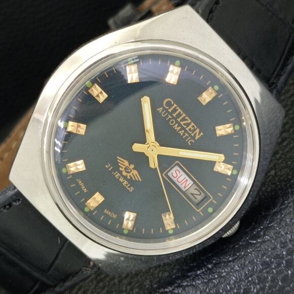 Vintage 1988 Citizen Automatic Mens Silver Watch W/daydate & Gold accents - Picture 1 of 10